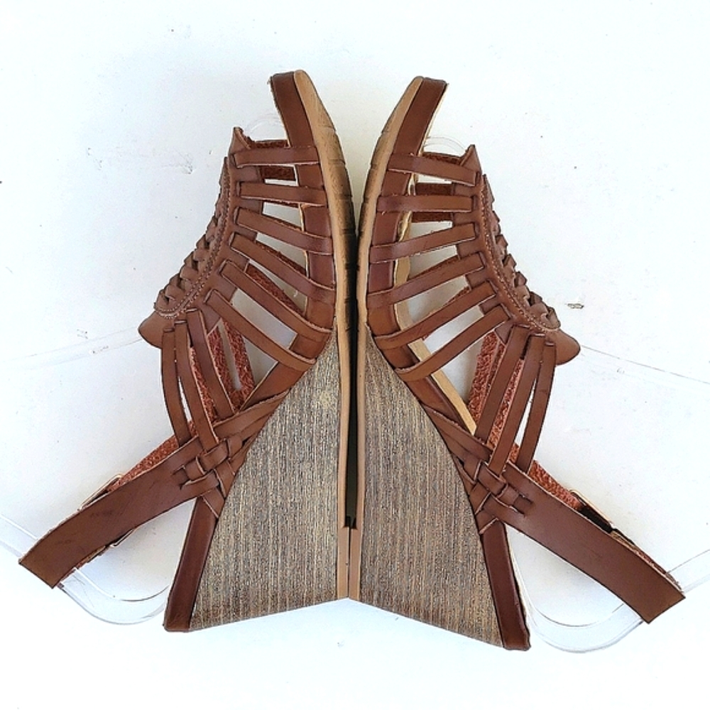 CL by Laundry Huarache Wedges Women's Size 7.5